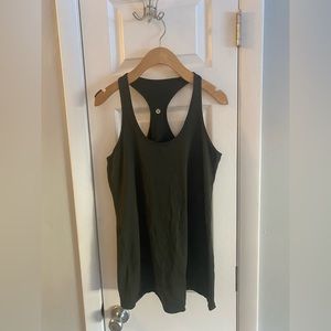 Lululemon Evergreen tank